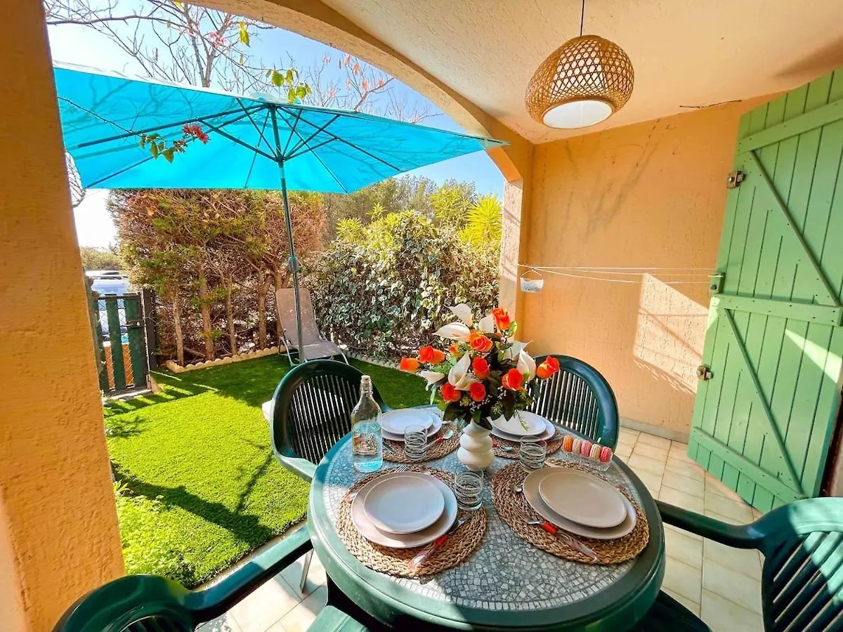 Studio En Rez-De-Jardin A Bandol - Parking